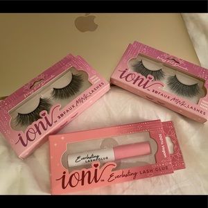 3D mink lashes with glue!